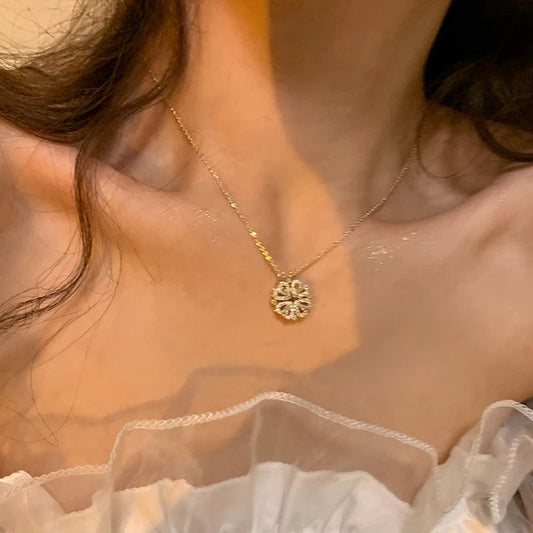 Buy Orb & Gravel Clover Gem Magnet Necklace Gold in Pakistan