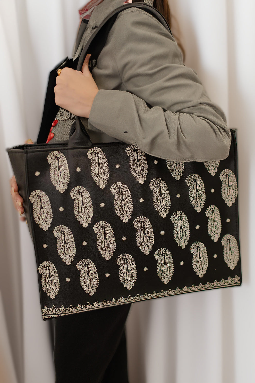 Buy Embroidery Tote Bag Daily Carry - Black in Pakistan