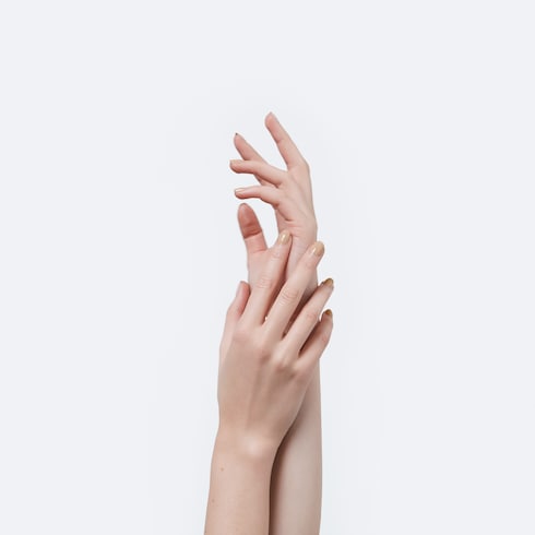 Buy Gucci Vernis A Ongles Nail Lacquer - 212 Annabel Rose in Pakistan