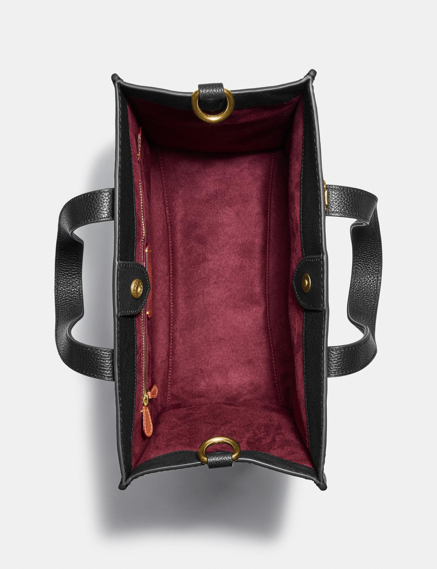 Buy Coach Field Tote In Signature Canvas With Horse And Carriage Print Bag Large in Pakistan