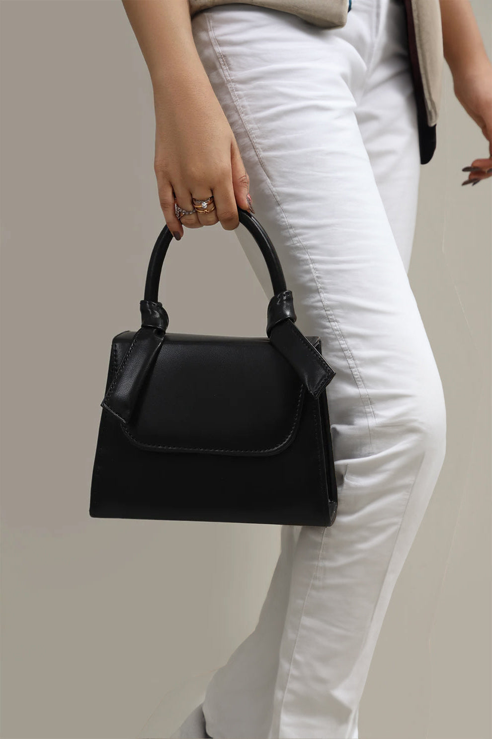 Buy Mini Prism Black in Pakistan