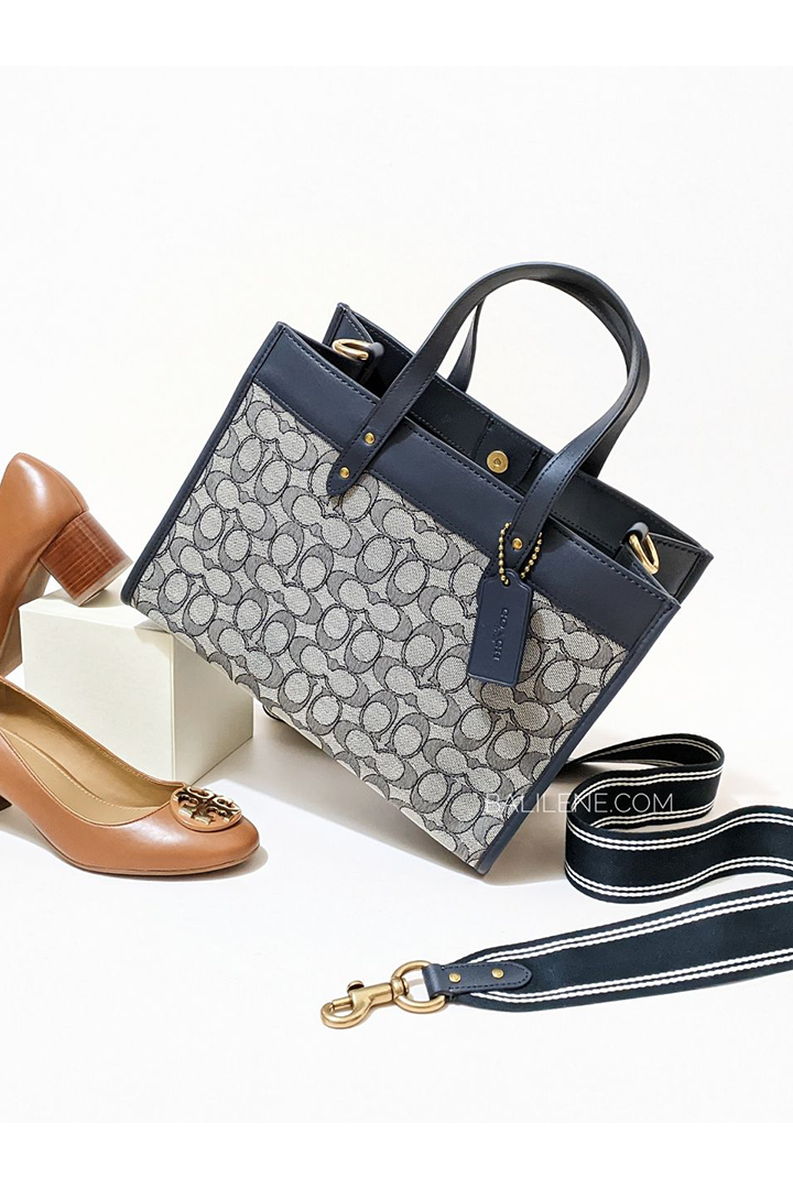 Buy Coach Signature Jacqaurd Tote 30 - Navy in Pakistan