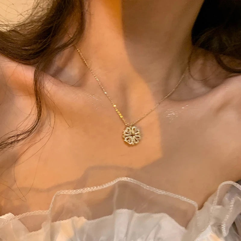 Buy Orb & Gravel Clover Gem Magnet Necklace Gold in Pakistan