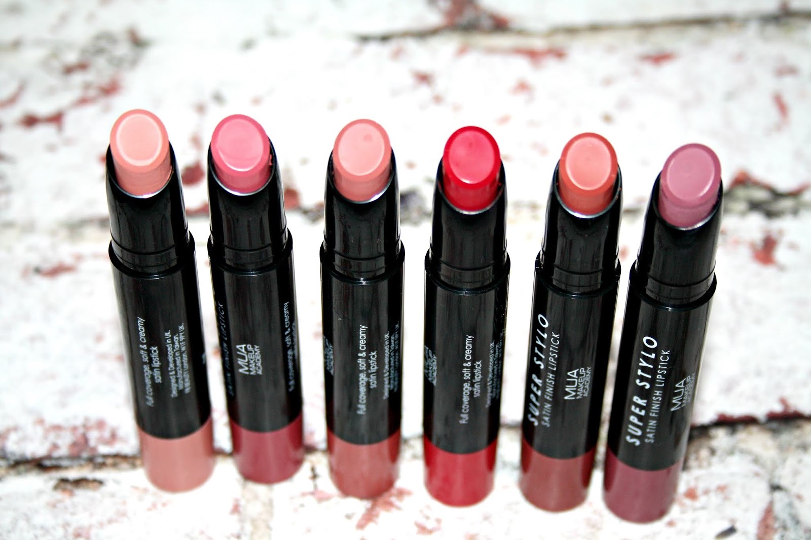 Buy MUA Super Stylo in Pakistan