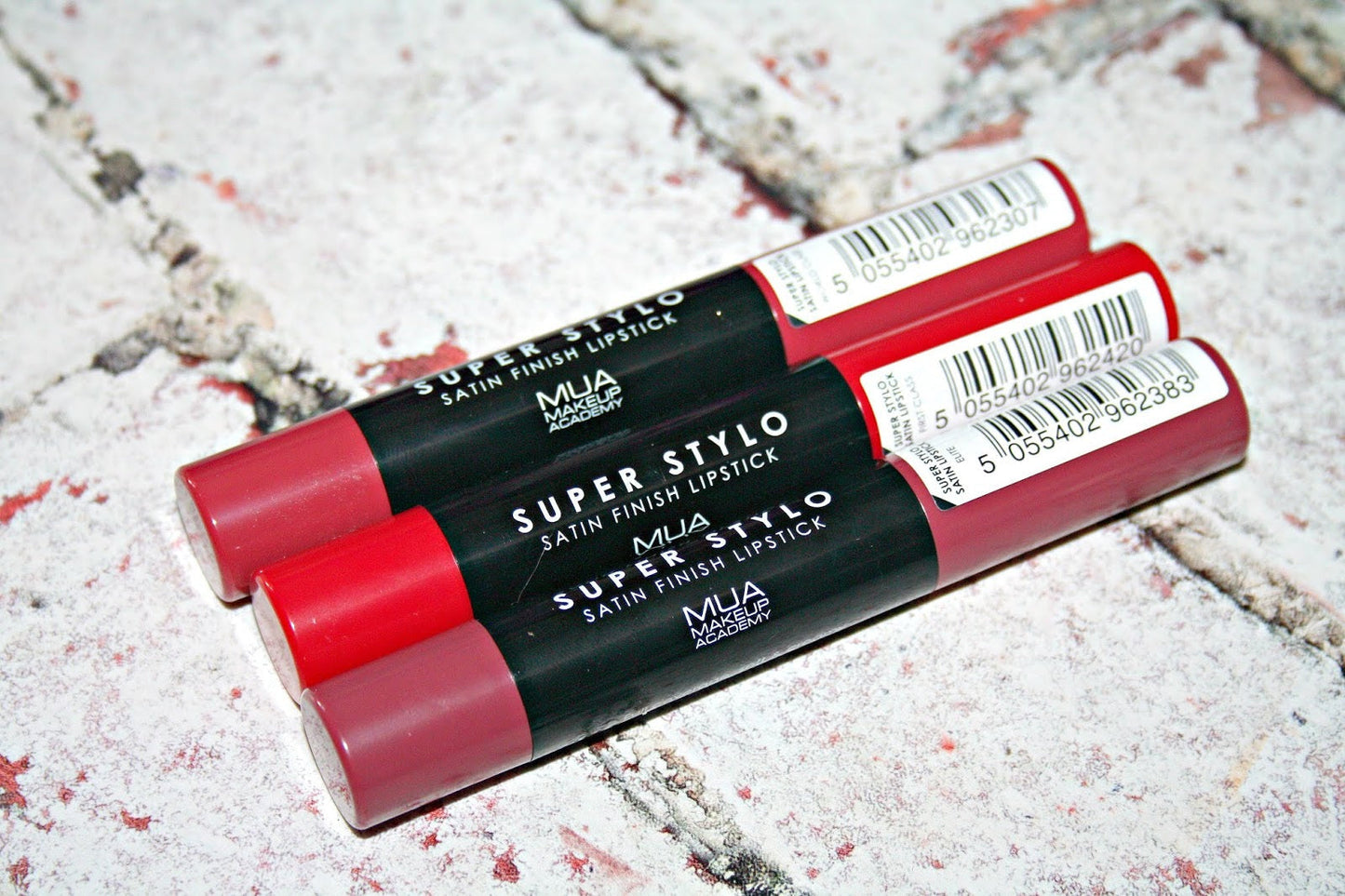 Buy MUA Super Stylo in Pakistan