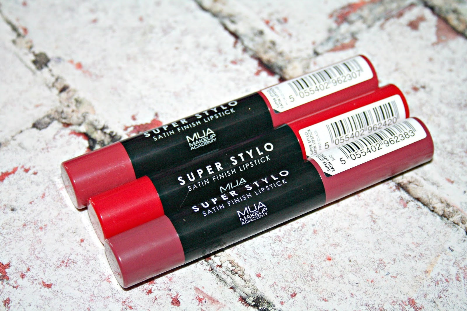 Buy MUA Super Stylo in Pakistan