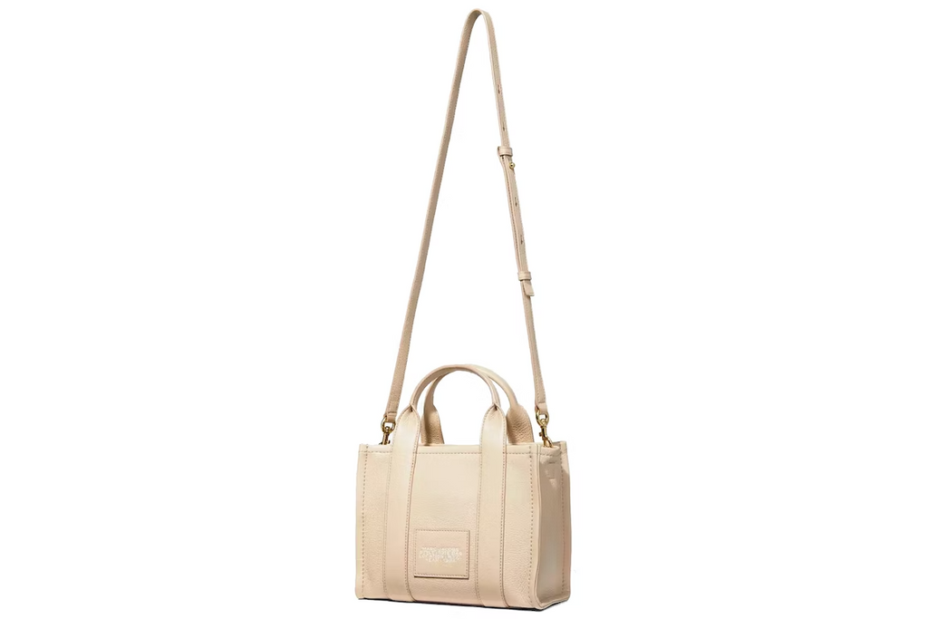 Buy Marc Jacobs The Leather Tote Bag Medium in Pakistan