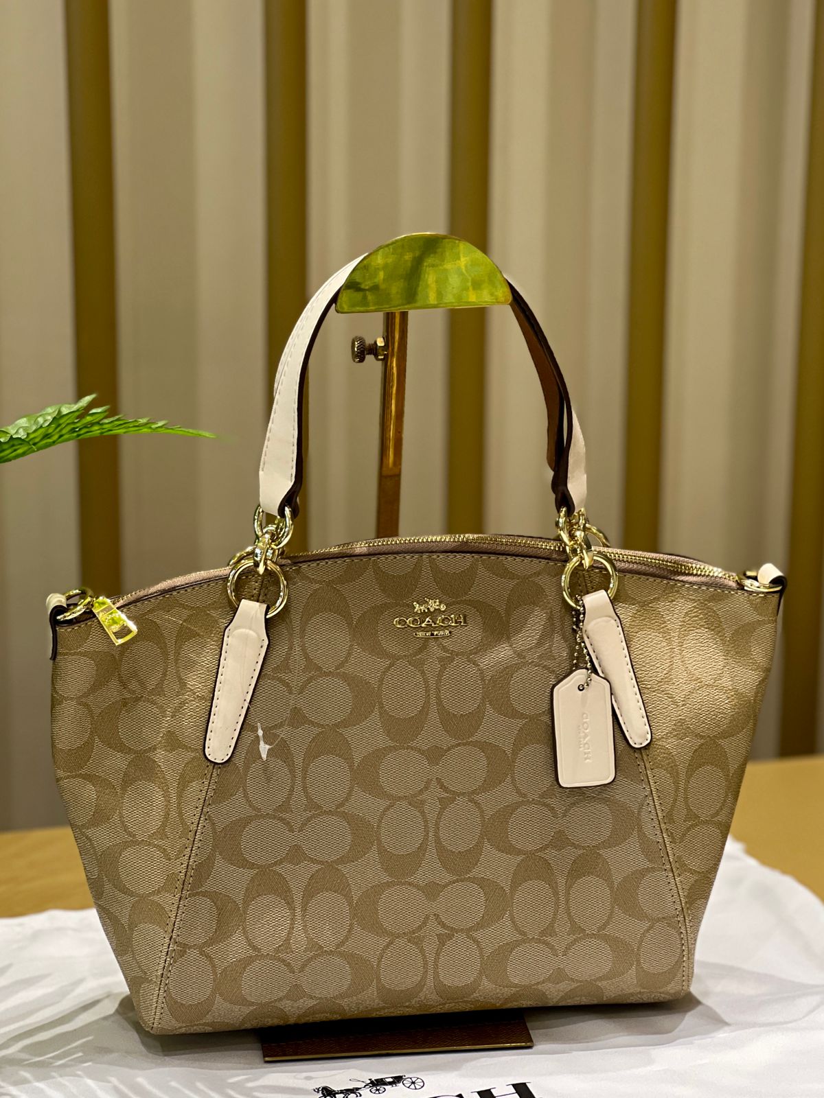 Buy Coach Kelsey Satchel In Signature Canvas Bag - Gem in Pakistan