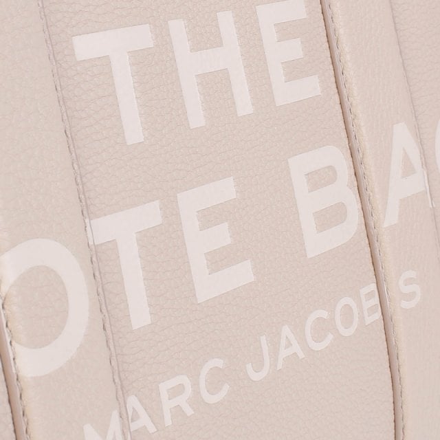 Buy Marc Jacobs The Leather Tote Bag Medium in Pakistan